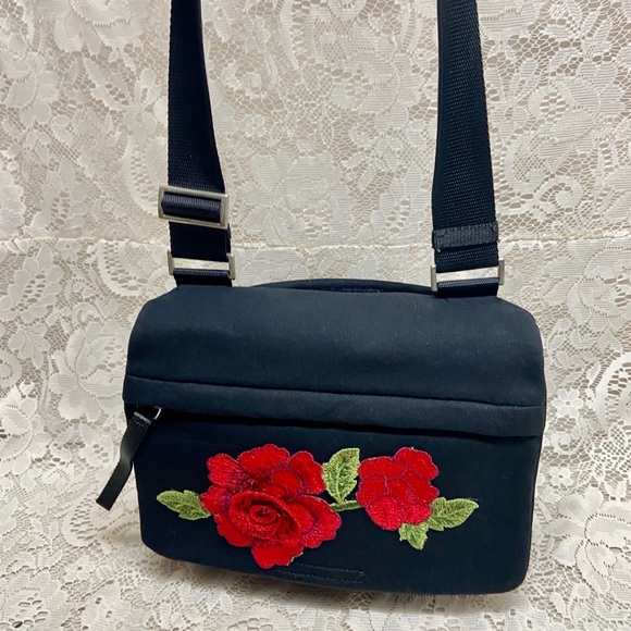 Prada Black Nylon Sports Hand Bag 10in x 8in x 5in - Picture 7 of 16